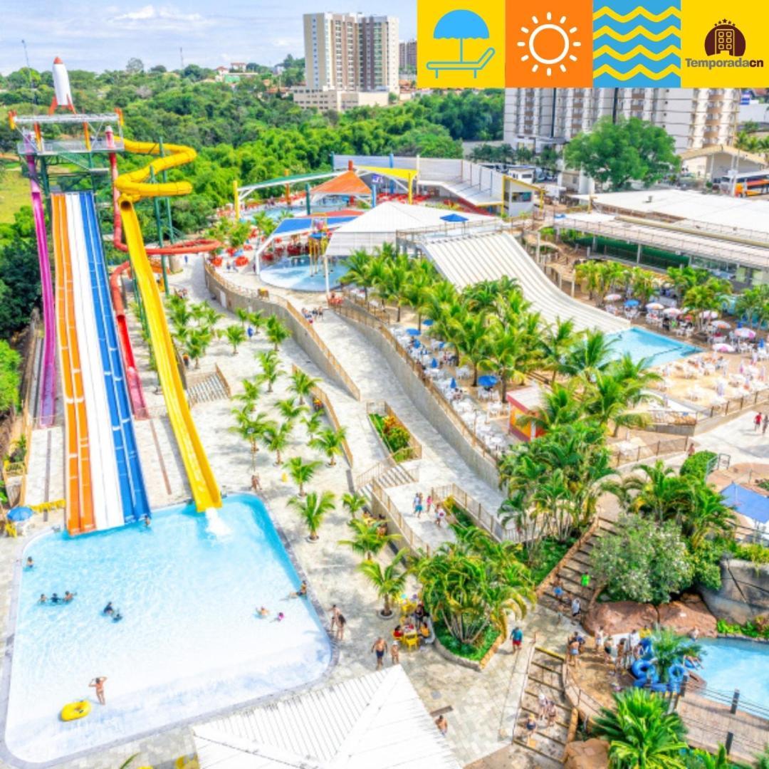 Spazzio Diroma Com Acesso Ao Acqua Park -temporada Cn Adriele Aparthotel Caldas Novas